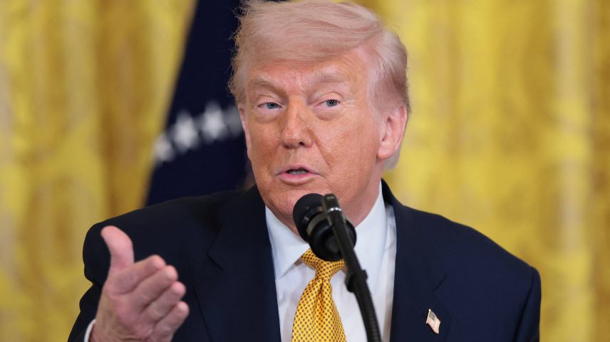Trump elogiou esforços de integrantes do seu governo que tentam encerrar a guerra