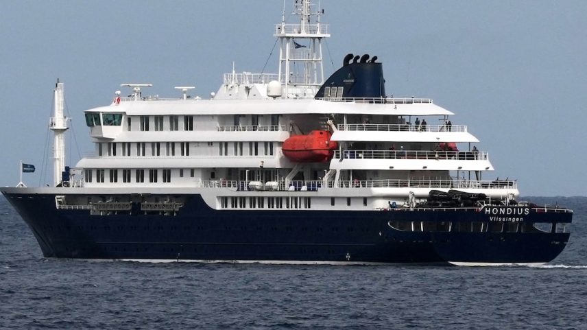 O MV Hondius, cruzeiro afetado por surto de hantavírus, deve chegar às Ilhas Canárias neste domingo