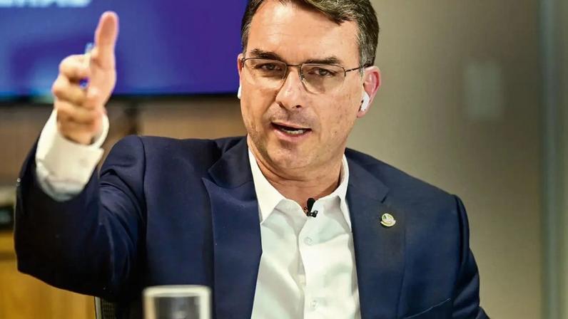 Senador Flávio Bolsonaro (PL-RJ)