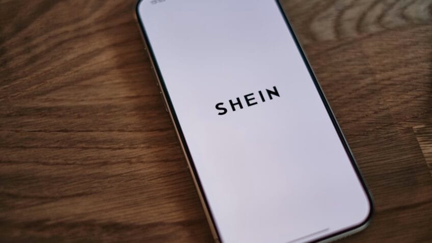 A Shein afirma que a Temu utilizou cerca de 2.300 de imagens de seus produtos para anunciar cópias de roupas de marca própria com objetivo de obter uma "vantagem desleal".