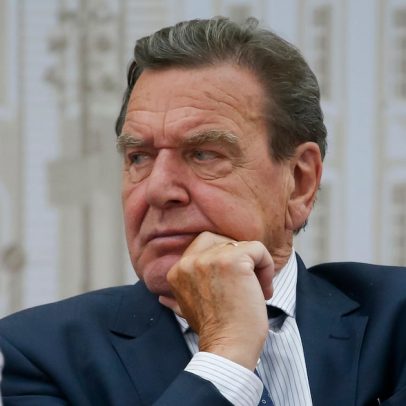 UE rejeita sugestão de Putin de incluir aliado em negociações sobre Ucrânia