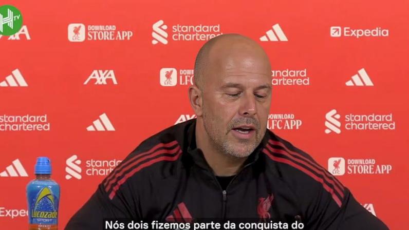 Arne Slot comentou as declarações de Mohamed Salah nas redes sociais sobre a temporada do Liverpool e reforçou que ambos compartilham o mesmo objetivo para o clube.