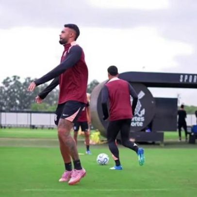 Corinthians treina para duelo com Peñarol no Uruguai