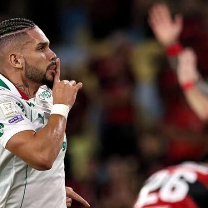 Paulinho pisa no escudo do Flamengo e faz pelo Palmeiras o que fez pelo Atlético