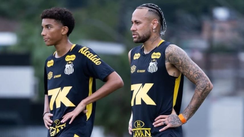 Robinho Jr e Neymar durante treino no Santos (Foto: Raul Baretta/Santos FC)