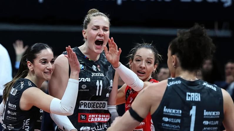 Conegliano, de Gabi Guimarães, foi eliminado nas semifinais da Champions (Foto: Reprodução/ Instagram)