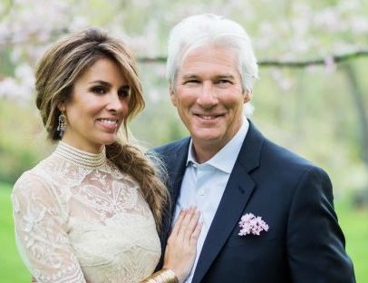 Richard Gere comemora 8 anos de casamento com a esposa 30 anos mais nova