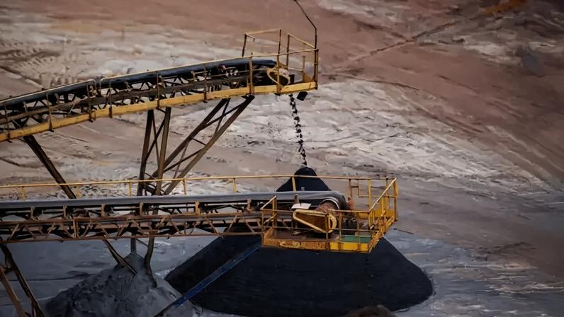 Mineração de grafite (Atlas Critical Minerals/Divulgação)