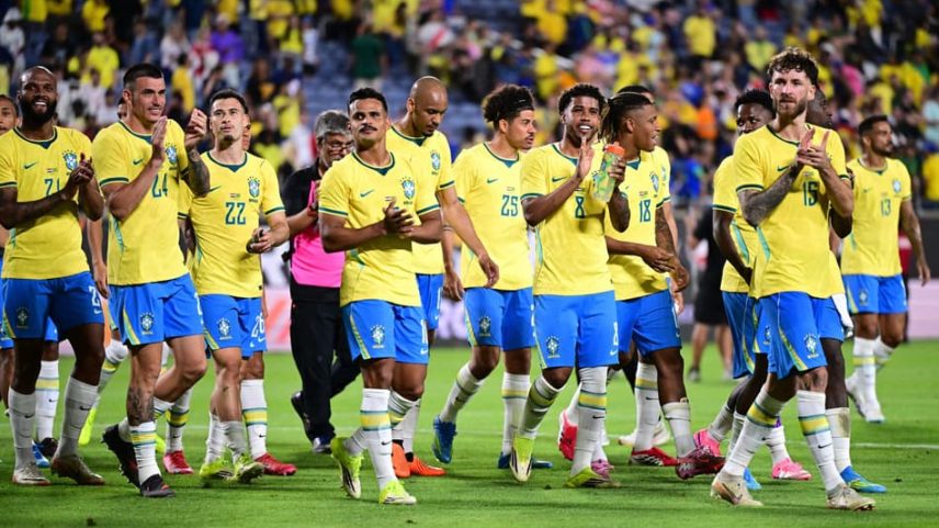 Seleção Brasileira comemora vitória sobre a Croácia por 3 a 1 (Foto: Julio Aguilar/Getty Images via AFP)