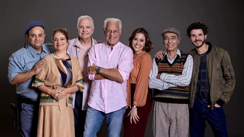 Antônio Fagundes com o elenco da peça 'Sete Minutos'