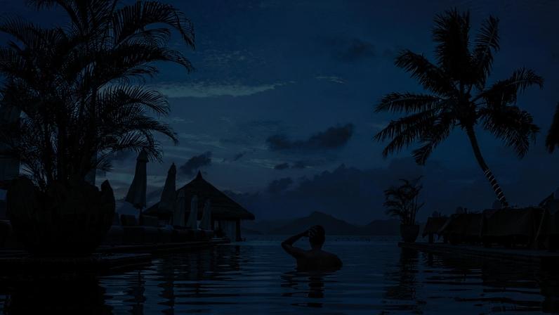 Resort de altíssimo luxo construído de forma sustentável entre florestas e praias nativas – Créditos: depositphotos.com / fokkebok