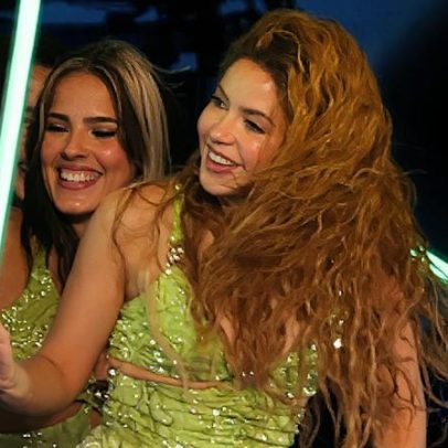Shakira faz show histórico em Copacabana; veja fotos