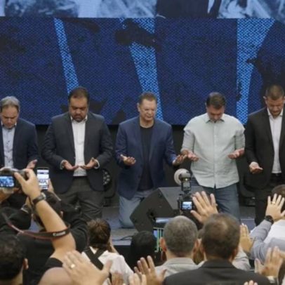 Flávio Bolsonaro cresce entre evangélicos após culto; cai entre católicos