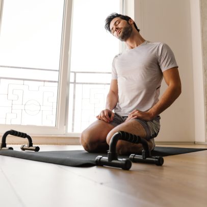 Especialista em flexibilidade mostra truque de 3 minutos para melhorar mobilidade