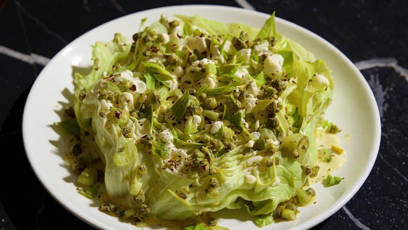 Receita de Salada com Lascas de Parmesão