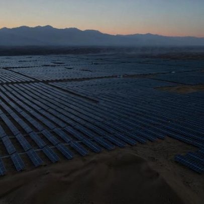 Maior usina solar do mundo com 5 milhões de painéis no deserto chinês