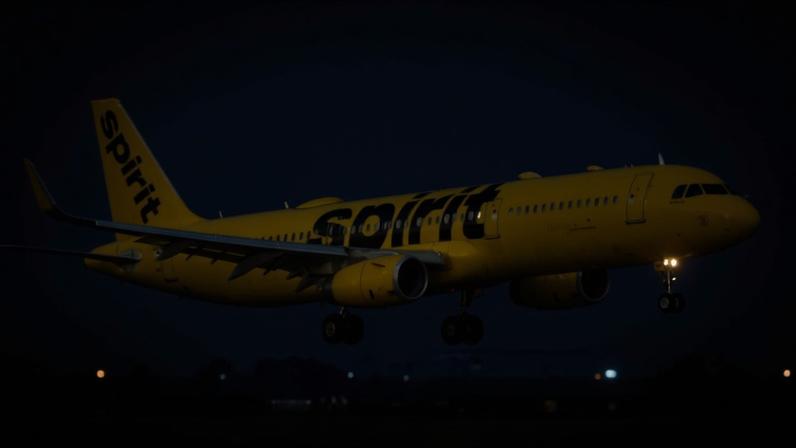 Um voo da Spirit Airlines chega ao Aeroporto de Fort Lauderdale, na Flórida - 23/04/2026 (Foto: REUTERS/Marco Bello)