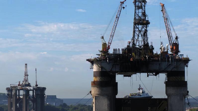 Exploração de petróleo no Rio de Janeiro; Estado reúne cidades bilionárias dos royalties