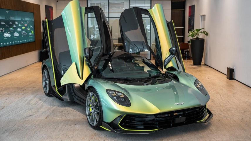 Aston Martin Valhalla chega ao Brasil; ao todo serão dez unidades no país. Foto: Divulgação/Aston Martin