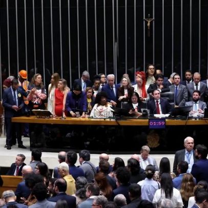 Votos por partido na sessão que aprovou o relatório da PEC