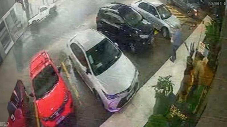 Câmeras registraram pessoas entrando na churrascaria momentos antes do desabamento