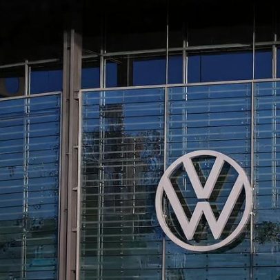 Lucro líquido da Volkswagen cai 28% e grupo acelera corte de custos