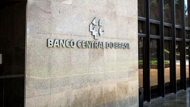 País se consolida como um dos principais destinos de capital estrangeiro, com destaque para o setor de serviços, que absorveu 57,2% dos investimentos em 2025, segundo dados do Banco Central