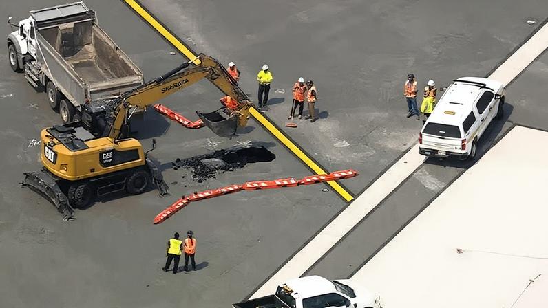Aeroporto LaGuardia: buraco na pista