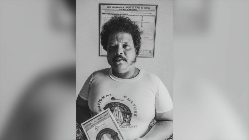 SÓBRIO - O cantor quando fez parte de um culto: sem álcool nem drogas