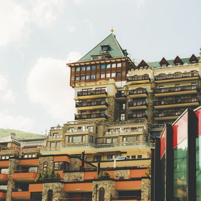 Badrutt's Palace em St Moritz é destino dos sonhos segundo a Decanter