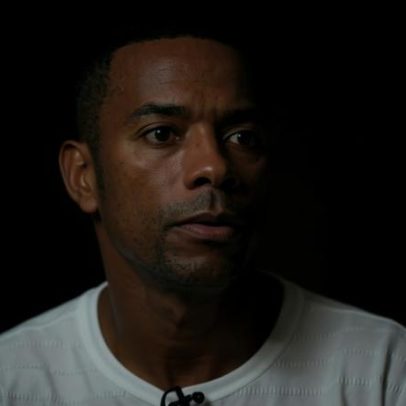 Robinho, na cadeia, coordena ação do filho e cobra punição a Neymar
