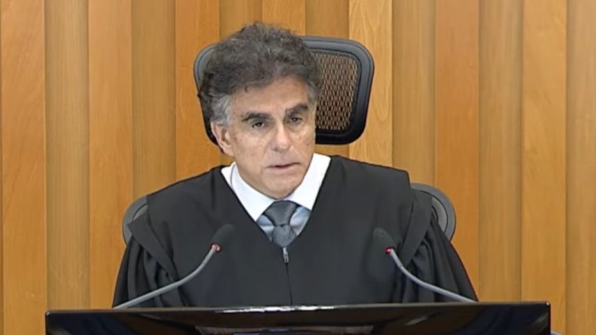 Ministros da corte divergem durante sessão em que presidente do TST revela que colegas participaram de curso para ensinar como atuar na corte. Crédito: Tribunal Superior do Trabalho