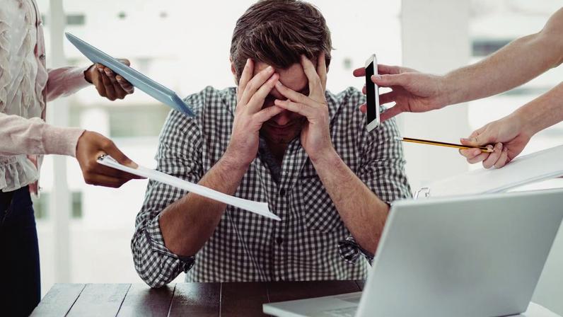 Um em cada três jovens já se afastou do trabalho por saúde mental