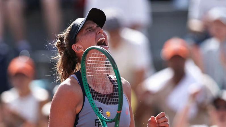 Bia Haddad Maia lamenta erro na derrota para Francesca Jones que representou a eliminação em Roland Garros