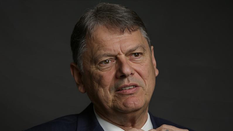 Tarcísio continua evitando comentar sobre o caso Flávio-Vorcaro