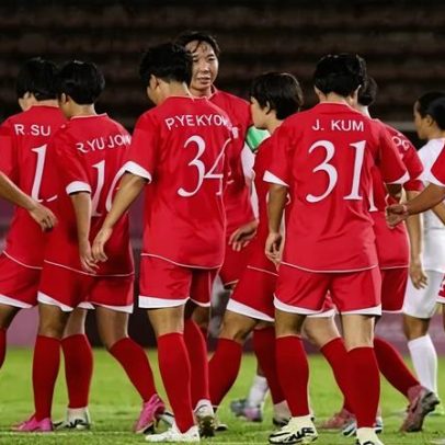 Time feminino da Coreia do Norte visita Coreia do Sul para amistoso