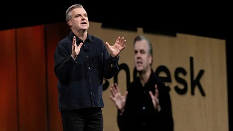 Tom Eggemeier, CEO global da Zendesk, durante o Zendesk Relate 2026