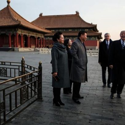 Trump retorna à China pela 1ª vez desde 2017 e analisa mudanças nas relações