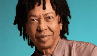 Djavan anuncia data extra de show em São Paulo