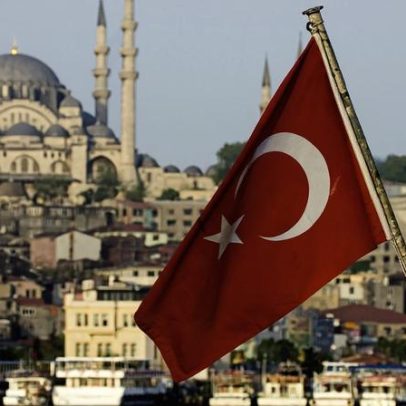 Polícia ocupa sede do principal partido de oposição na Turquia