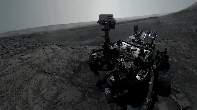 Broca do Curiosity retira pedra de 13 kg em incidente raro em Marte
