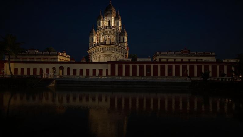 Kolkata, the capital of the Indian state of West Bengal, is known for its grand architecture including the Dakshineswar Kali Temple.