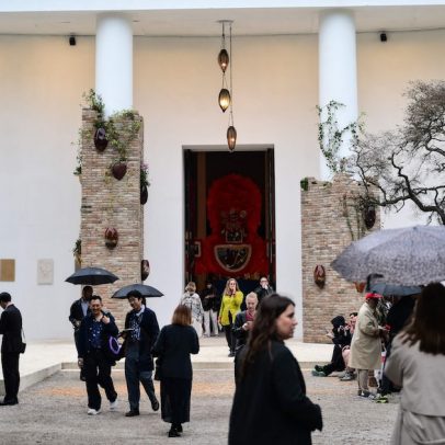 Cinco perguntas esclarecem a controvérsia na Bienal de Veneza deste ano
