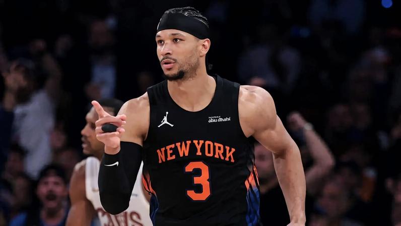 Hart scored 26 points as the Knicks won Game 2 to take a 2-0 series lead over the Cavs.