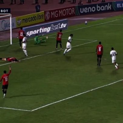 Correa faz o terceiro do Botafogo após duas assistências