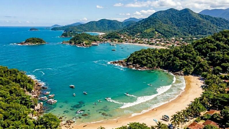 Ubatuba, São Paulo // Créditos: depositphotos.com / paulosezio