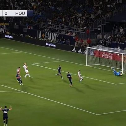 LA Galaxy e Houston Dynamo empatam em 1 a 1; gol de Guilherme Santos