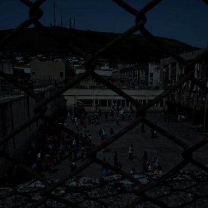 Governo mira presídios campeões em golpes por celular para aumentar segurança