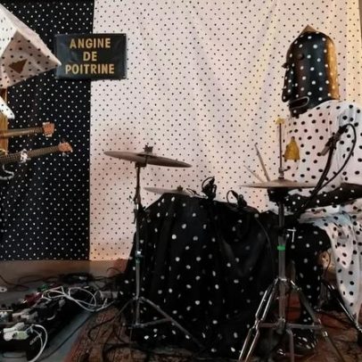 Banda de anti-rock viraliza e desafia a IA, gerando debate