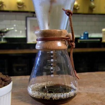 Conab aponta bienalidade positiva e clima favorável para café na safra 2026